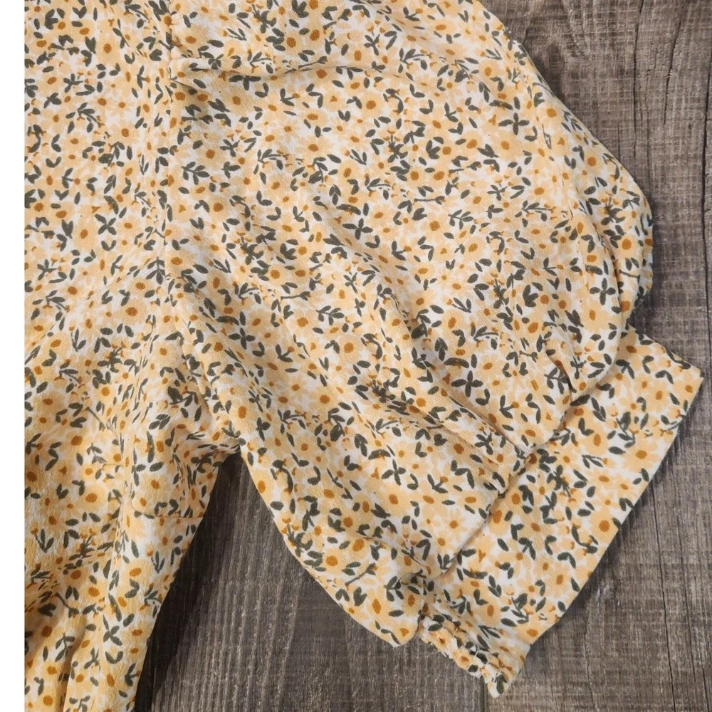 Abercrombie & Fitch Floral Wrap Top Yellow Puff Sleeve  Cottage‎ Boho Feminine S